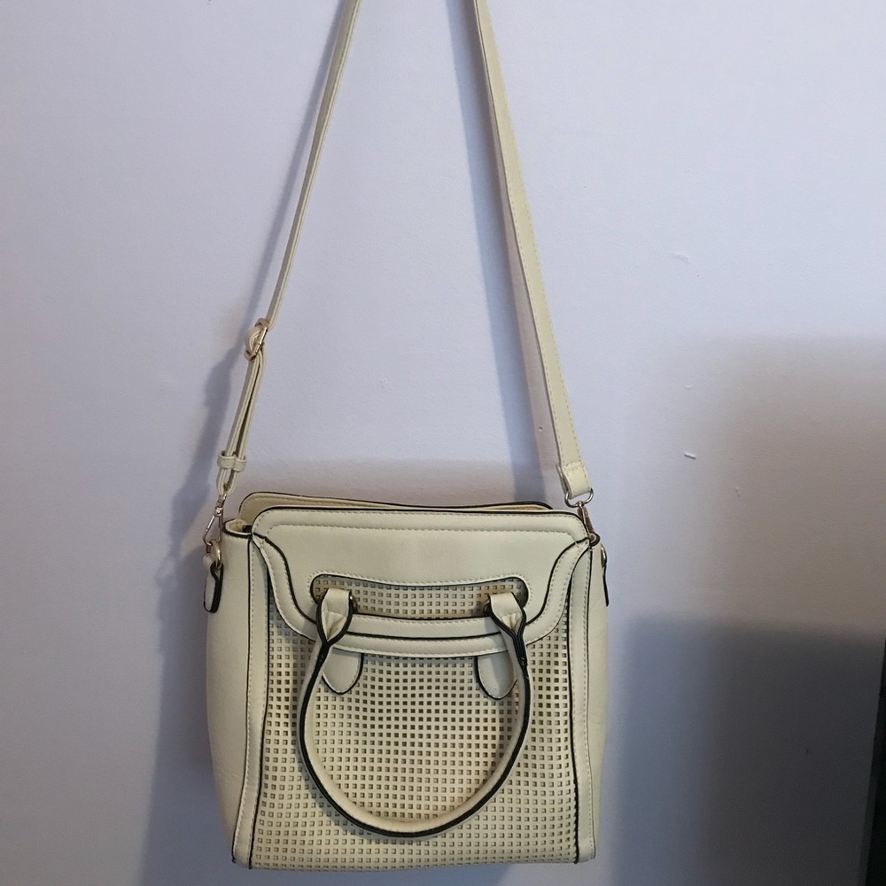 Crossbody purse